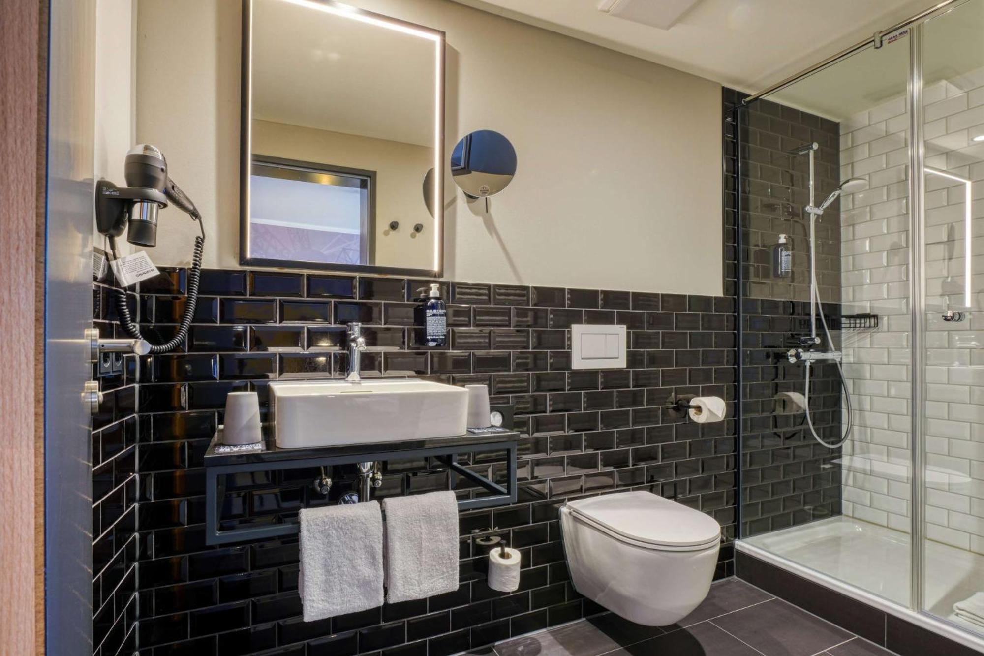 Vienna House Easy By Wyndham Dortmund City Eksteriør billede
